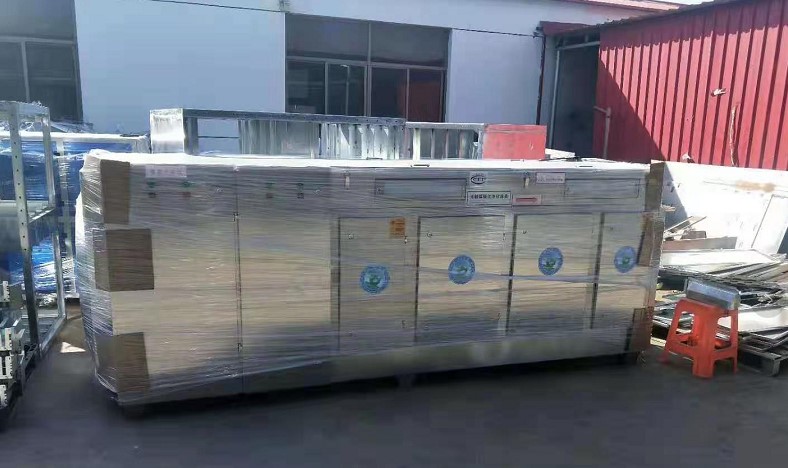Low-temperature plasma odor control unit, stainless steel construction, factory floor